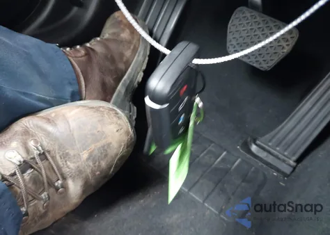 2024 BMW 3 Series 330E xDrive z USA, uszkodzony, nr VIN 3MW39FS05R8E68048